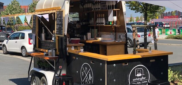 Erfrischende Cocktails beim Kaltenweider Sommerfest! (c) anhängBar – der mobilen Cocktail-Bar
